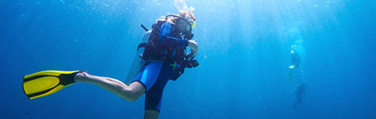 Descent-Divers-768x245-1