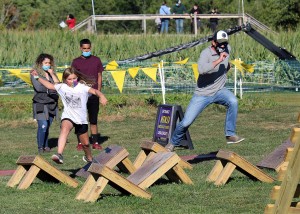 mega maze obstacle course mega-maze-obstacle-course