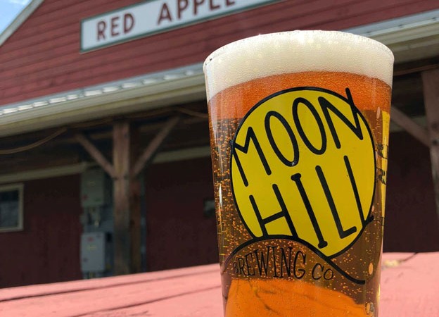 RED APPLE FARM COLLABORATES WITH MOON HILL BREWING TO OPEN SUMMER BREW BARN