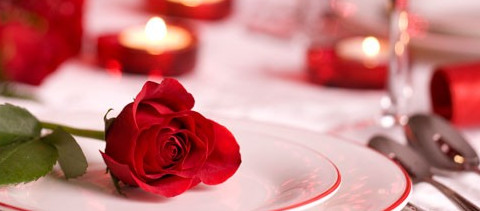 valentines-dinner-table-b785623